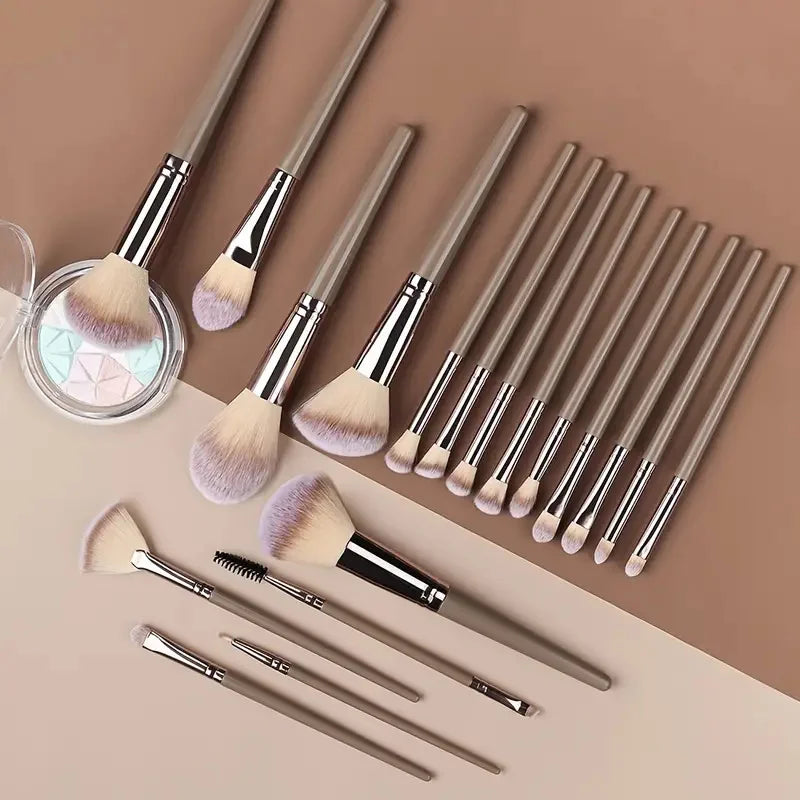 Professional Makeup Brush Kit - Face & Eyes (10-20 Pcs