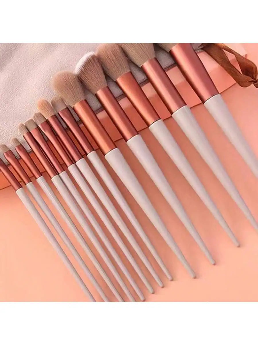 Discover Daily- Makeup Brush Set